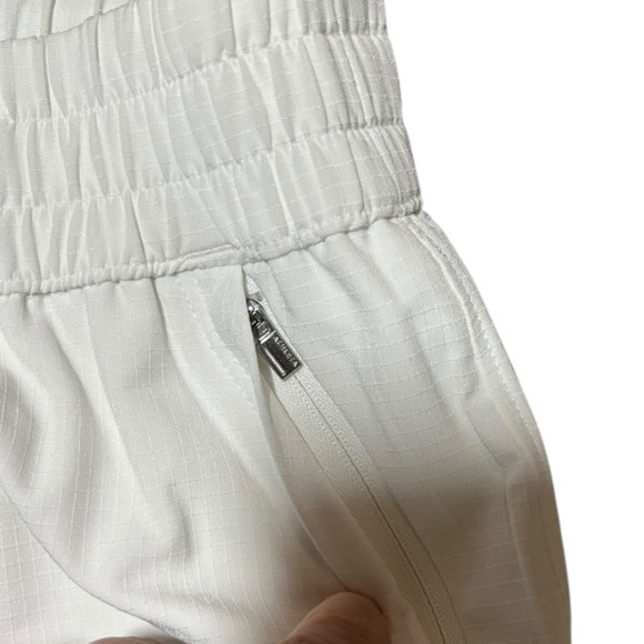 Athleta Woman’s Performance Short White Small - Picture 4 of 7